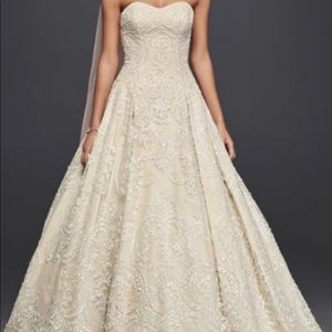 Oleg Cassini Ivory Wedding dress